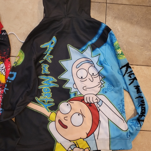 Two Hoodies Mens/Teen - Picture 3 of 5